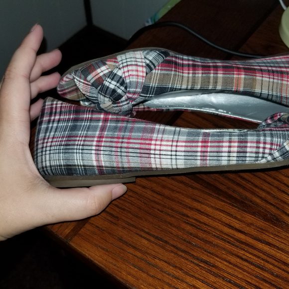 Hot Kiss Multi Colored Open Toe Flats Size 7 - Picture 2 of 3